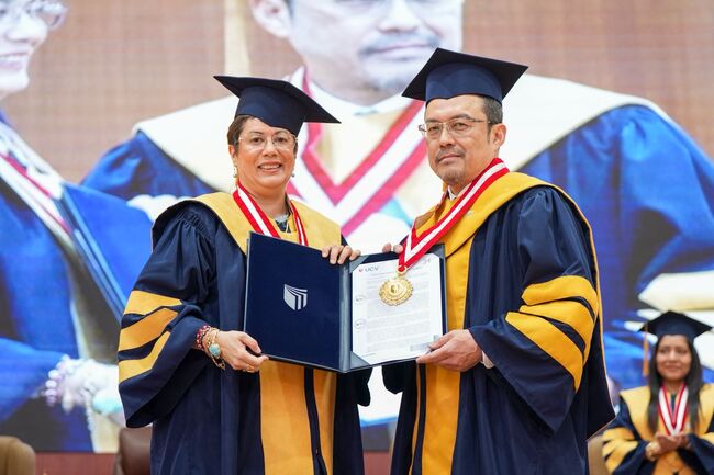 UCV reconoció a Kenji Matsumoto como doctor honoris causa por difundir la obra de César Vallejo